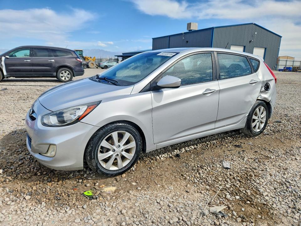 Продажа на аукционе авто 2012 Hyundai Accent, vin: KMHCU5AE2CU017688, номер лота: 69233016