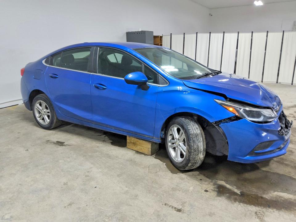Продаж на аукціоні авто 2018 Chevrolet Cruze, vin: 1G1BE5SM2J7111741, номер лоту: 65229046