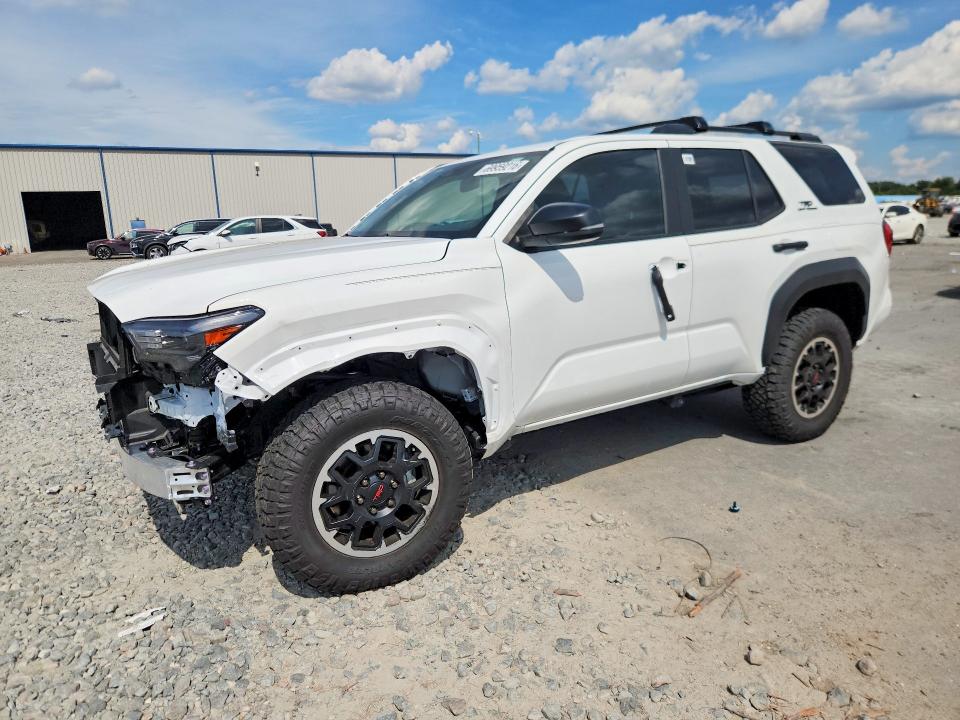 Auction sale of the 2025 Toyota 4runner, vin: JTEVB5BR9S5007622, lot number: 69959216