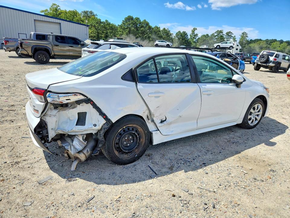 67600586 :رقم المزاد ، 5YFEPMAE7MP169429 vin ، 2021 Toyota Corolla مزاد بيع
