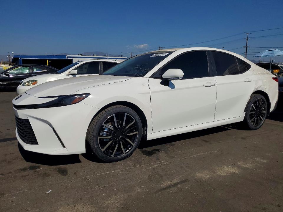 Продажа на аукционе авто 2026 Toyota Camry, vin: 4T1DAACK8TU749266, номер лота: 70002726