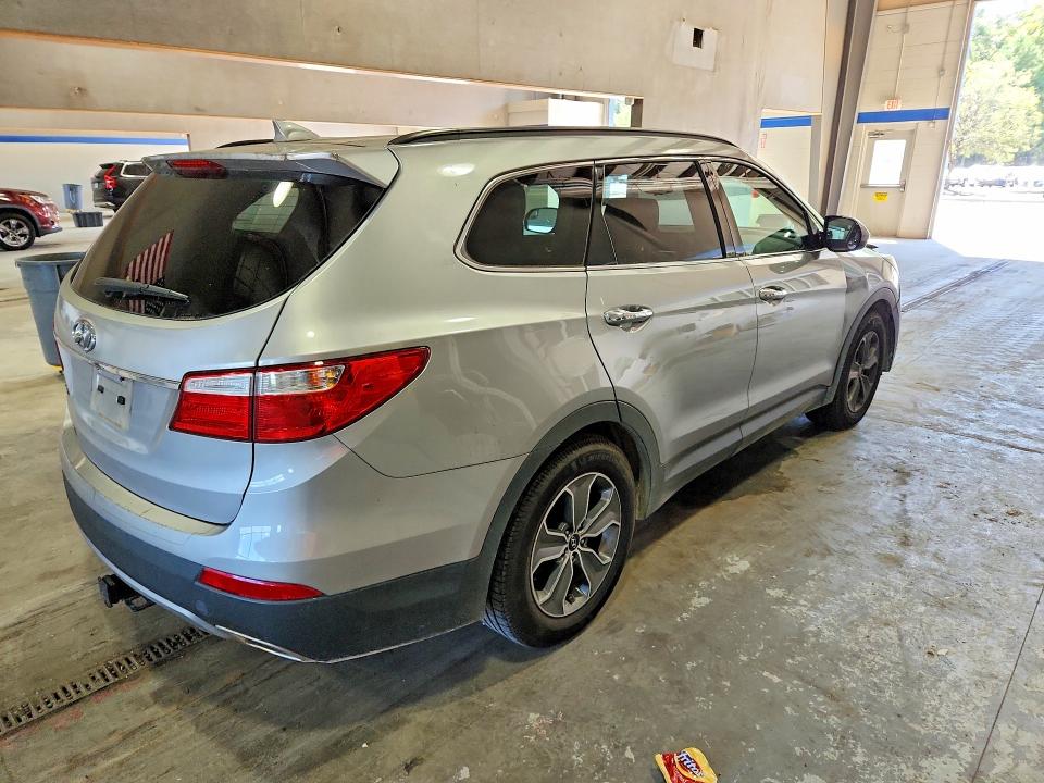 2015 Hyundai Santa Fe მანქანა იყიდება აუქციონზე, vin: KM8SM4HFXFU125758, აუქციონის ნომერი: 67675106