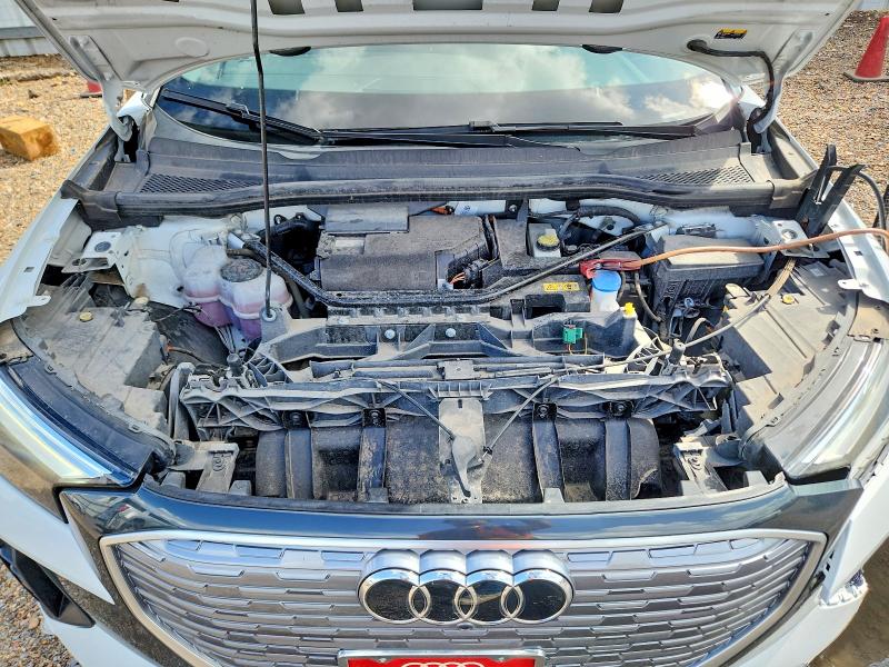 69688506 :رقم المزاد ، WA1BCBFZ4PP026758 vin ، 2023 Audi Q4 E-tron مزاد بيع