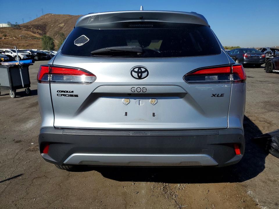 Продажа на аукционе авто 2023 Toyota Corolla Cross, vin: 7MUDAAAG0PV065217, номер лота: 65961786