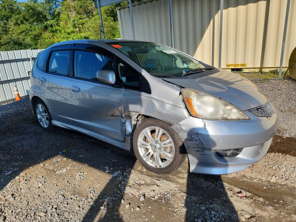 2011 Honda Fit მანქანა იყიდება აუქციონზე, vin: JHMGE8H54BC011128, აუქციონის ნომერი: 68369276