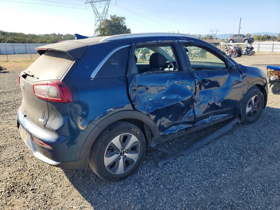 68128966 :رقم المزاد ، KNDCB3LC3J5211129 vin ، 2018 Kia Niro مزاد بيع
