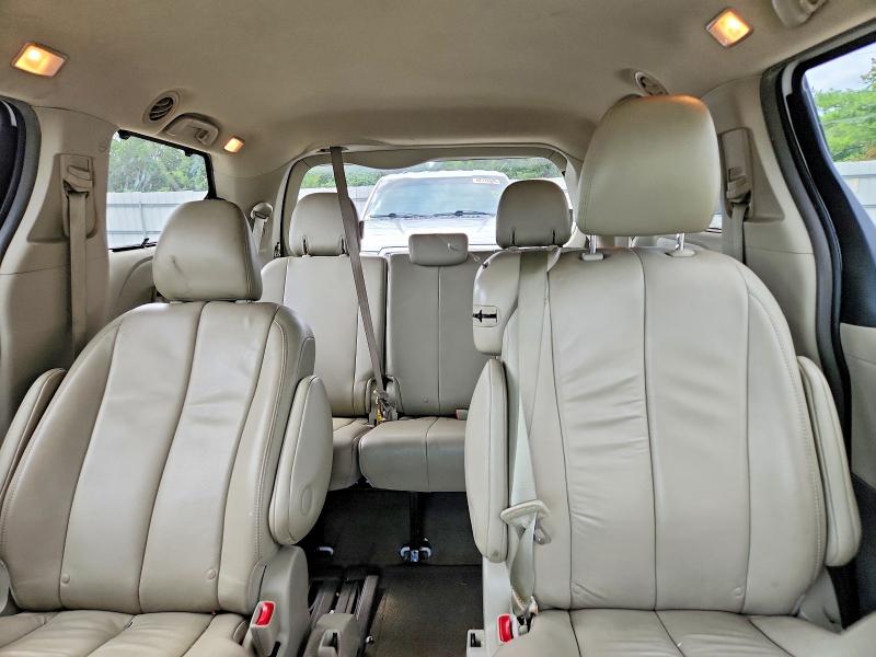Продаж на аукціоні авто 2013 Toyota Sienna, vin: 5TDYK3DC1DS397210, номер лоту: 67985726