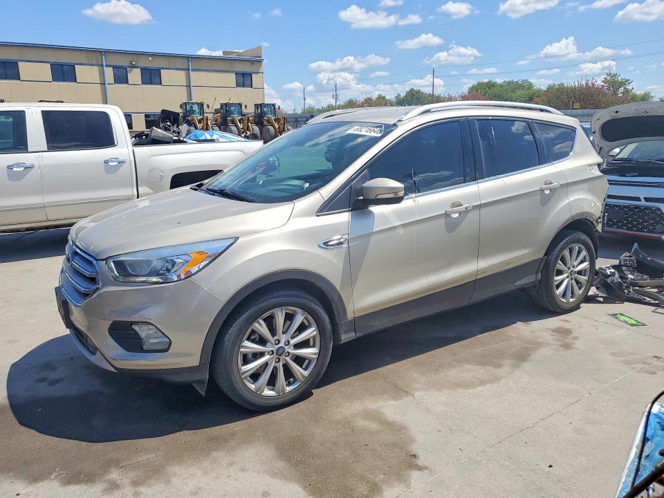 2017 Ford Escape მანქანა იყიდება აუქციონზე, vin: 1FMCU0J95HUC95014, აუქციონის ნომერი: 68216646