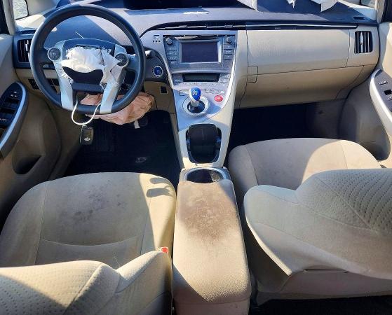 67402086 :رقم المزاد ، JTDKN3DU1F0400859 vin ، 2015 Toyota Prius مزاد بيع