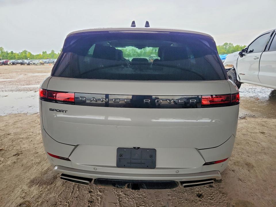 Продаж на аукціоні авто 2024 Land Rover Range Rover Sport, vin: SAL1L9FUXRA167248, номер лоту: 63744966
