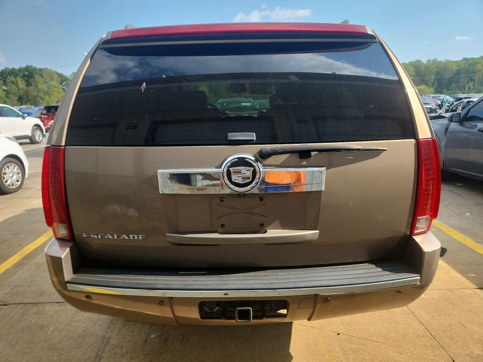 Продажа на аукционе авто 2007 Cadillac Escalade, vin: 1GYFK638X7R335985, номер лота: 67976856