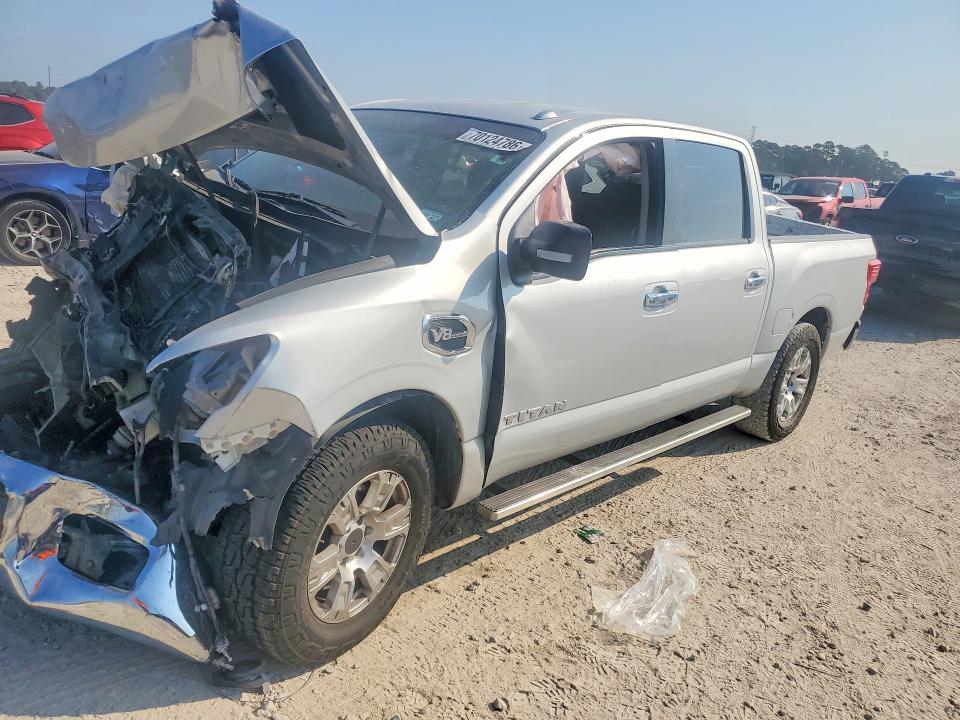 2017 Nissan Titan მანქანა იყიდება აუქციონზე, vin: 1N6AA1EK6HN543611, აუქციონის ნომერი: 70124786