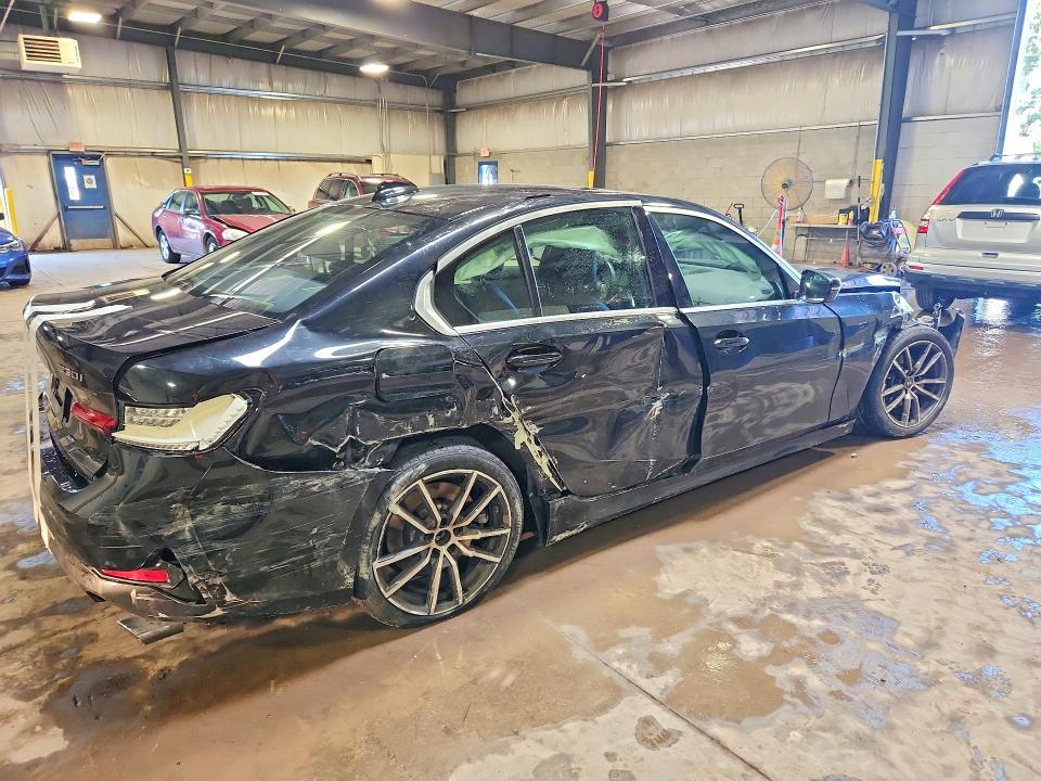 67433626 :رقم المزاد ، 3MW5R7J00M8C06513 vin ، 2021 Bmw 330xi مزاد بيع