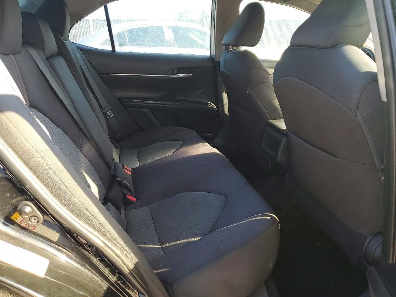 Продаж на аукціоні авто 2018 Toyota Camry, vin: 4T1B11HK0JU068080, номер лоту: 69811316