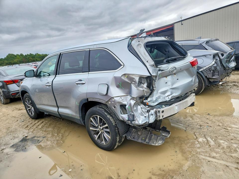 Продаж на аукціоні авто 2019 Toyota Highlander, vin: 5TDJZRFH7KS592962, номер лоту: 69521316
