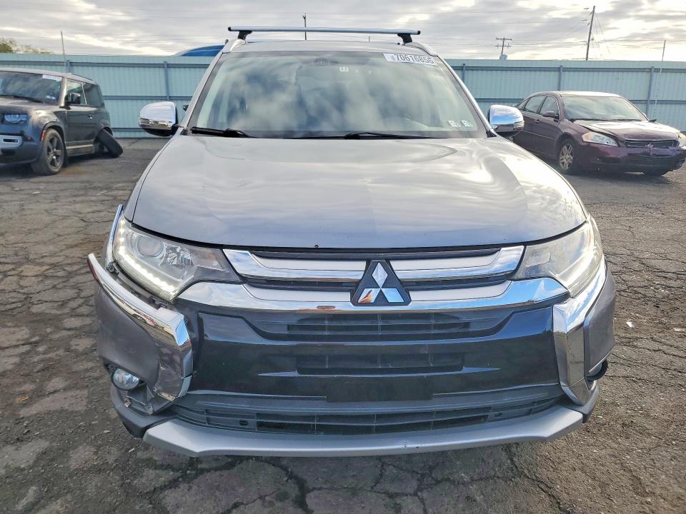 Продажа на аукционе авто 2017 Mitsubishi Outlander, vin: JA4AZ3A34HZ056657, номер лота: 70616856