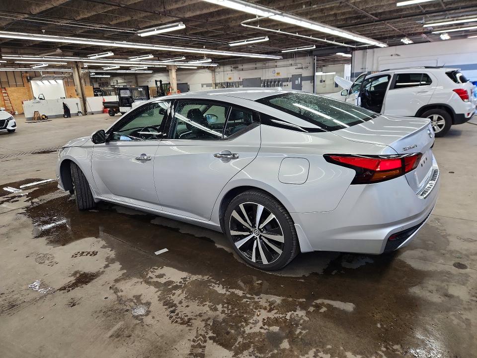 68070356 :رقم المزاد ، 1N4BL4FW2MN354068 vin ، 2021 Nissan Altima مزاد بيع
