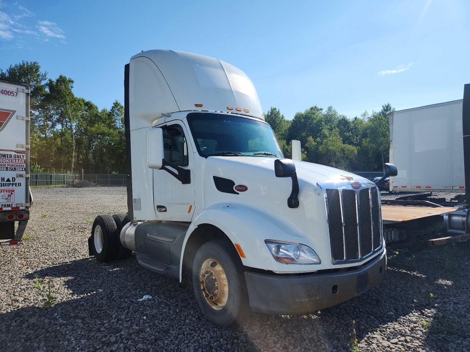 2016 Peterbilt 579 მანქანა იყიდება აუქციონზე, vin: 1XPBA48X8GD339783, აუქციონის ნომერი: 65237936