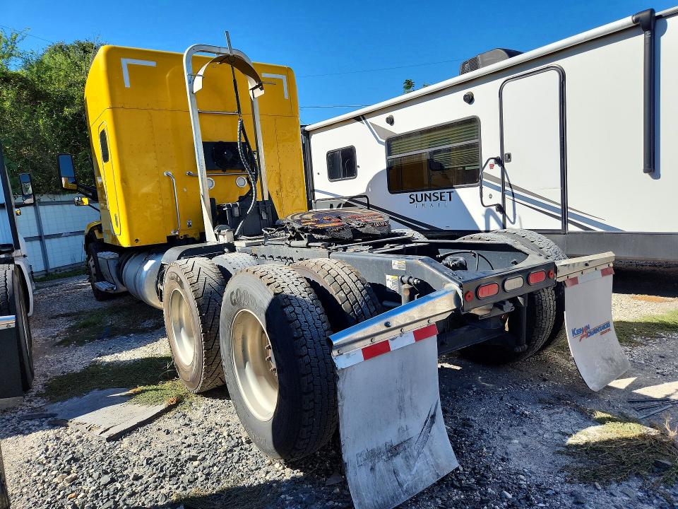 Продажа на аукционе авто 2013 Peterbilt 579, vin: 1XPBDP9XXKD495761, номер лота: 68702766