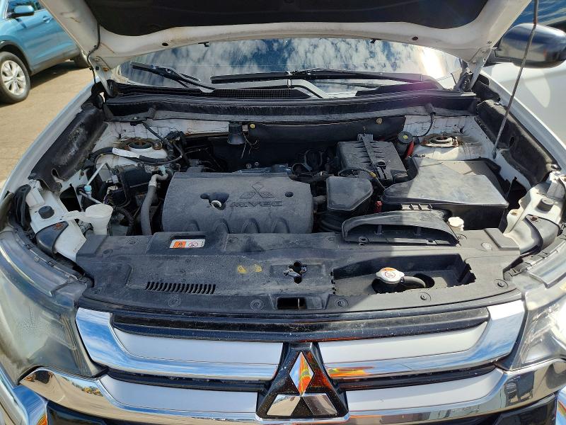 Auction sale of the 2016 Mitsubishi Outlander, vin: JA4AZ3A38GZ041142, lot number: 70653596
