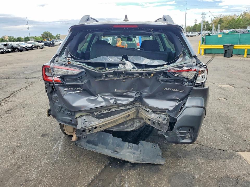 69570276 :رقم المزاد ، 4S4BTAAC2L3104289 vin ، 2020 Subaru Outback مزاد بيع