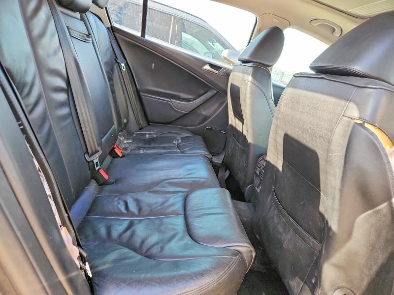 2010 Volkswagen Passat მანქანა იყიდება აუქციონზე, vin: WVWEK9AN3AE104873, აუქციონის ნომერი: 70952736