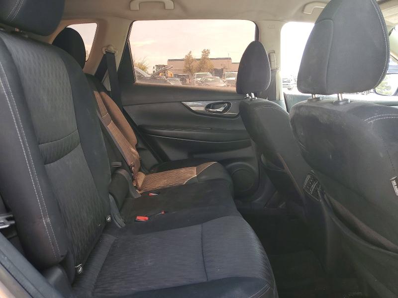 68893826 :رقم المزاد ، KNMAT2MT2HP505794 vin ، 2017 Nissan Rogue مزاد بيع