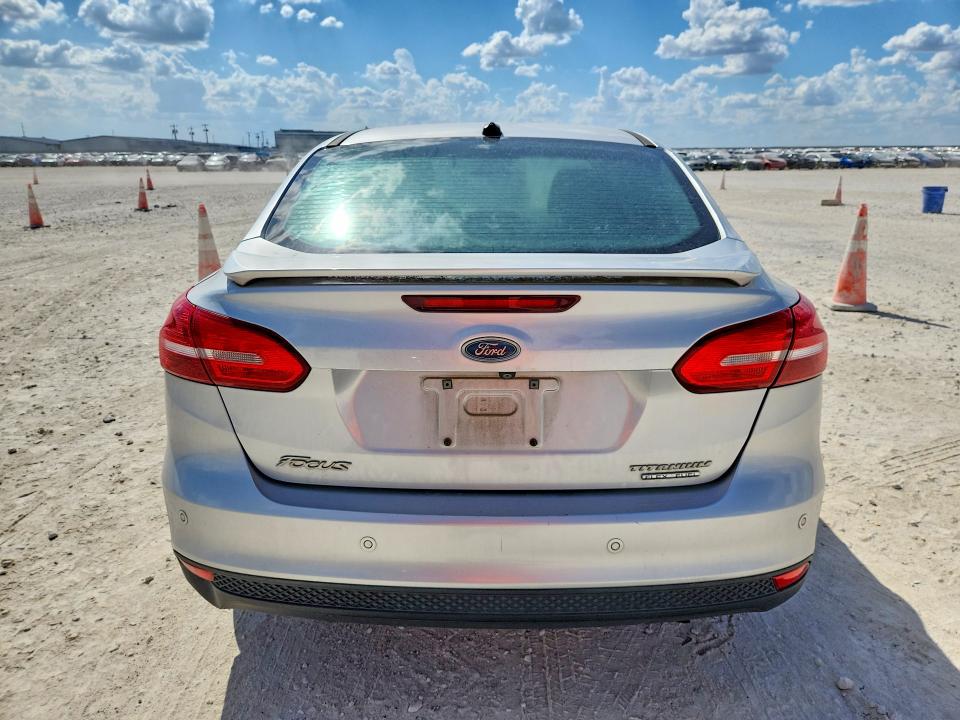 Продажа на аукционе авто 2016 Ford Focus, vin: 1FADP3J2XGL360518, номер лота: 69692556