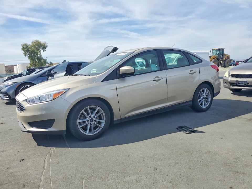 2018 Ford Focus მანქანა იყიდება აუქციონზე, vin: 1FADP3F2XJL304398, აუქციონის ნომერი: 70622086