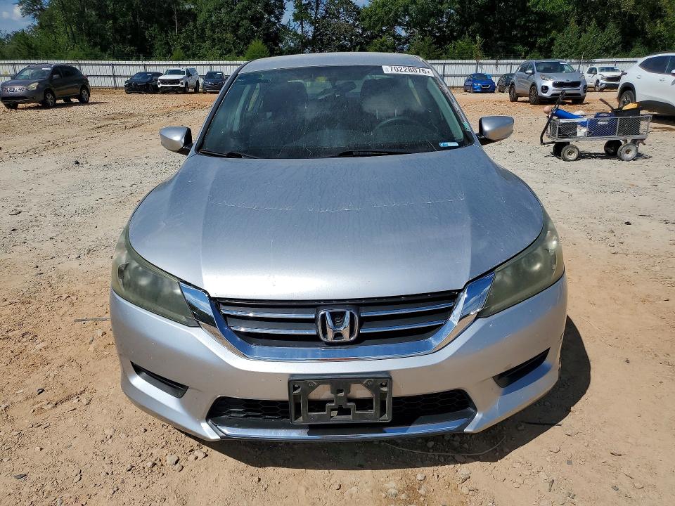 70228876 :رقم المزاد ، 1HGCR2E31DA079486 vin ، 2013 Honda Accord مزاد بيع