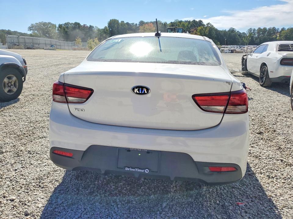 2018 Kia Rio მანქანა იყიდება აუქციონზე, vin: 3KPA24AB9JE051141, აუქციონის ნომერი: 70811956