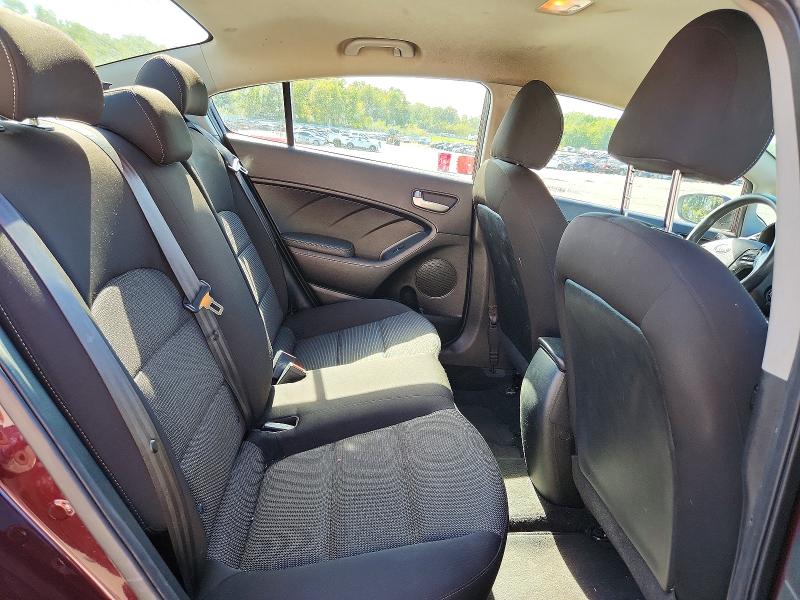 70703736 :رقم المزاد ، 3KPFK4A70JE236440 vin ، 2018 Kia Forte مزاد بيع