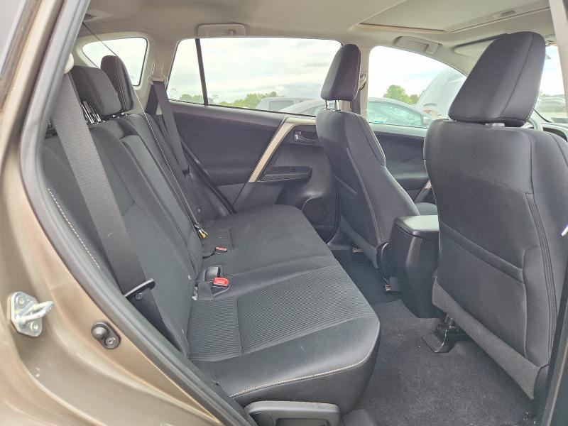 Продаж на аукціоні авто 2015 Toyota Rav4, vin: 2T3RFREV0FW247196, номер лоту: 70654276