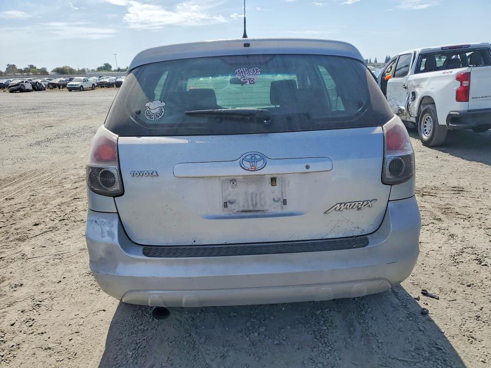 69923376 :رقم المزاد ، 2T1KR32E97C652494 vin ، 2007 Toyota Matrix مزاد بيع