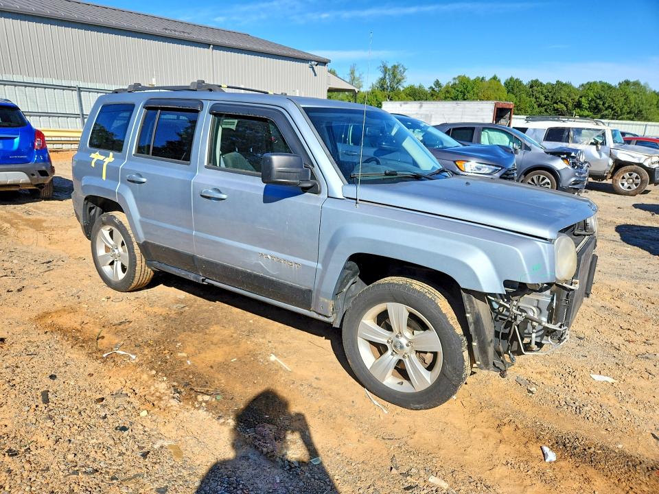 69596776 :رقم المزاد ، 1C4NJRFB9DD165690 vin ، 2013 Jeep Patriot مزاد بيع
