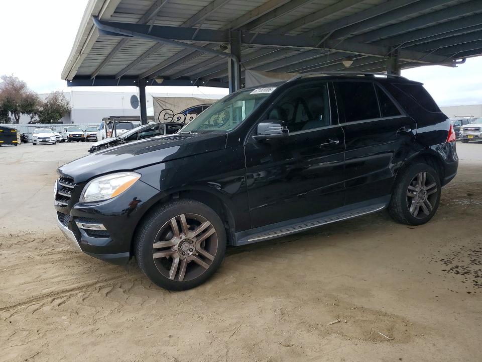 67183006 :رقم المزاد ، 4JGDA5JB4FA607481 vin ، 2015 Mercedes-benz Ml مزاد بيع