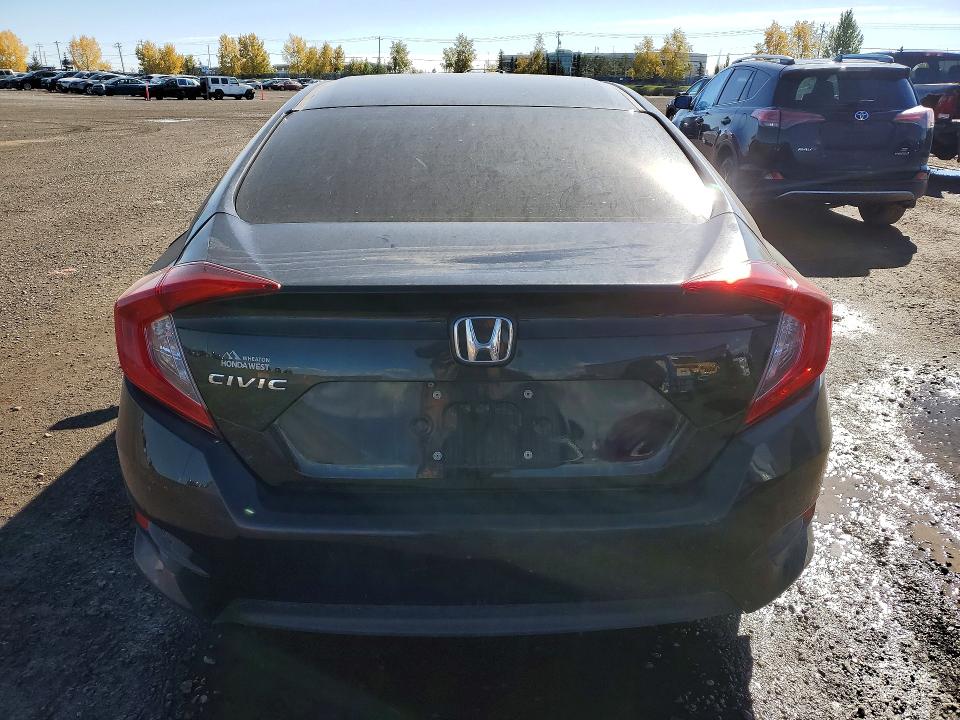 2017 Honda Civic მანქანა იყიდება აუქციონზე, vin: 2HGFC2E58HH024864, აუქციონის ნომერი: 68424476