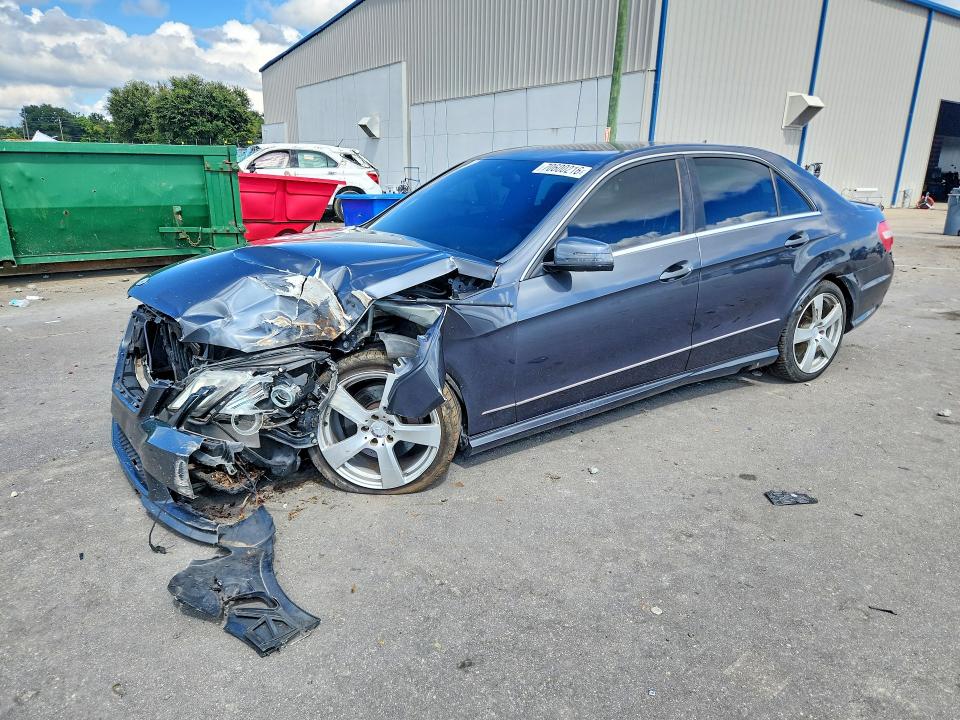 2010 Mercedes-benz E მანქანა იყიდება აუქციონზე, vin: WDDHF5GB0AA206183, აუქციონის ნომერი: 70600216