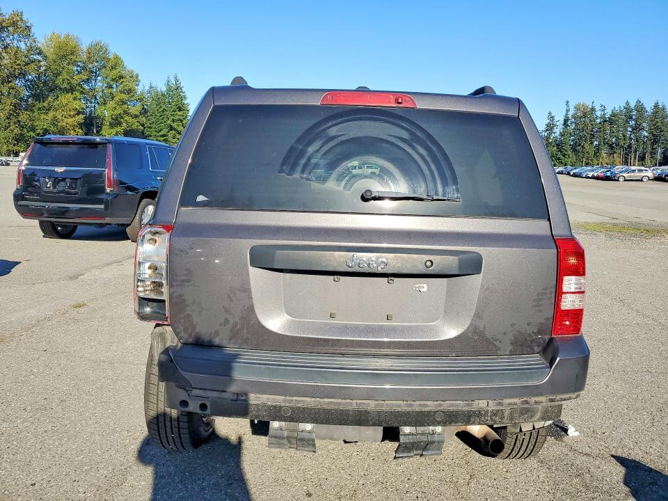 69056806 :رقم المزاد ، 1C4NJPBB2HD130845 vin ، 2017 Jeep Patriot مزاد بيع