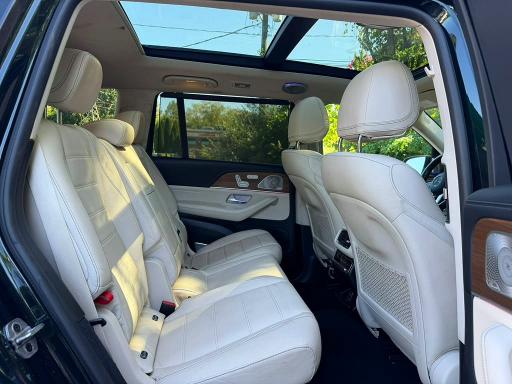 68806426 :رقم المزاد ، 4JGFF8GE5MA518612 vin ، 2021 Mercedes-benz Gls مزاد بيع