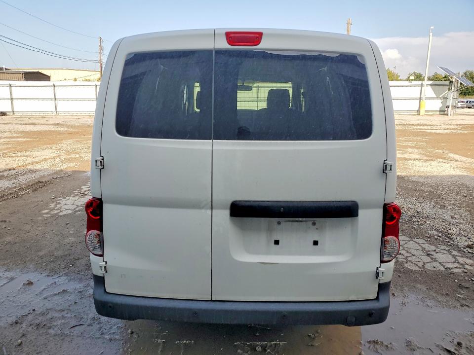 69141626 :رقم المزاد ، 3N63M0ZN0FK725502 vin ، 2015 Chevrolet City Express مزاد بيع