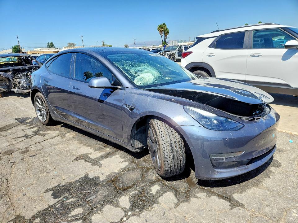 Продажа на аукционе авто 2022 Tesla Model 3, vin: 5YJ3E1EA4NF372990, номер лота: 67561706