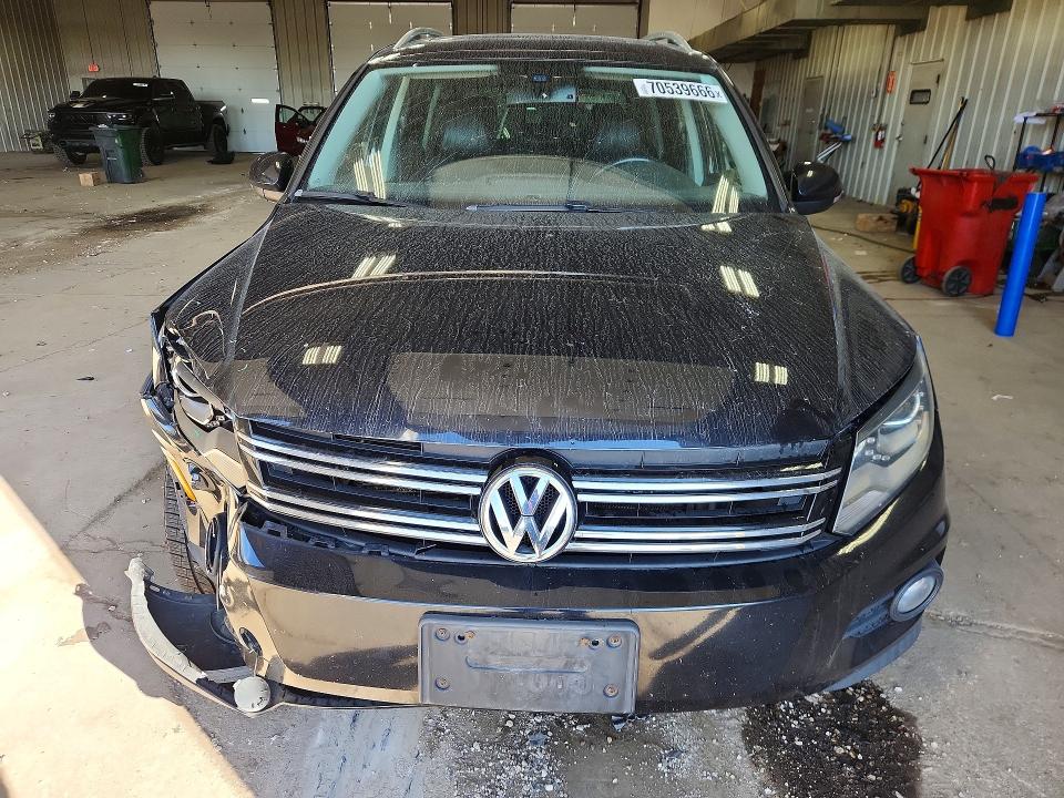 Продаж на аукціоні авто 2017 Volkswagen Tiguan, vin: WVGUV7AX4HK015796, номер лоту: 70539666