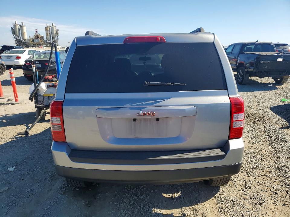 67064276 :رقم المزاد ، 1C4NJPBAXED769459 vin ، 2014 Jeep Patriot مزاد بيع