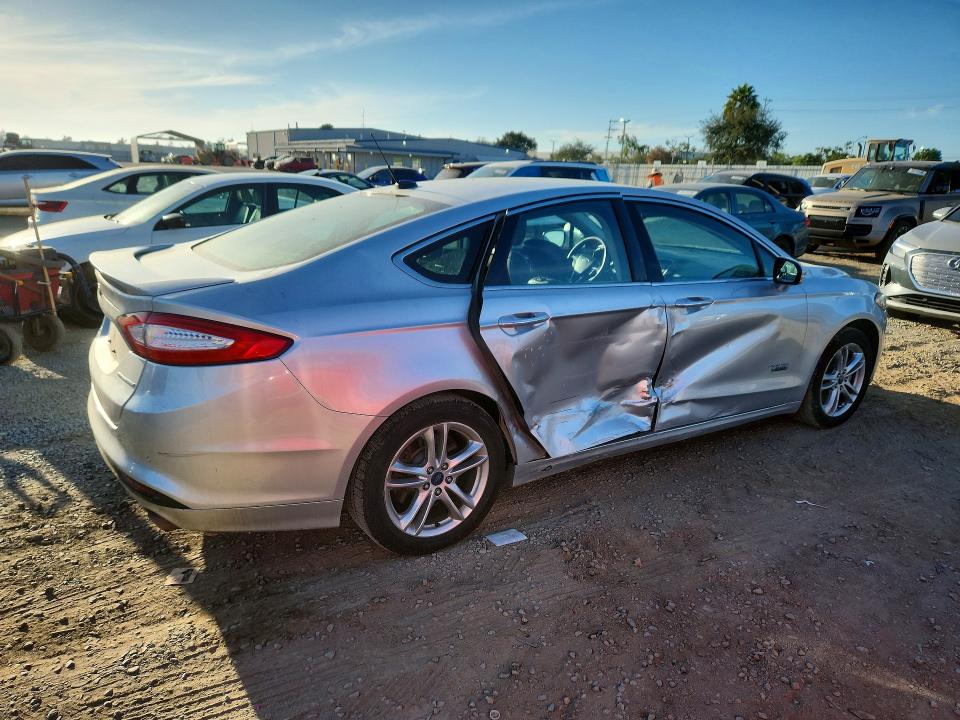 Продаж на аукціоні авто 2015 Ford Fusion, vin: 3FA6P0SU2FR253390, номер лоту: 69734216