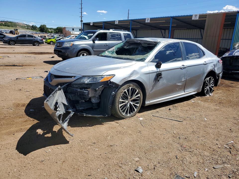 67502346 :رقم المزاد ، 4T1G11AK0LU336371 vin ، 2020 Toyota Camry مزاد بيع