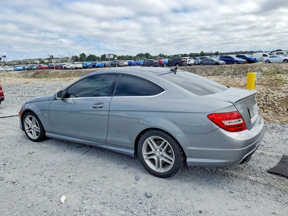 Aukcja sprzedaży 2012 Mercedes-benz C, vin: WDDGJ5HB3CF734704, numer aukcji: 70509876