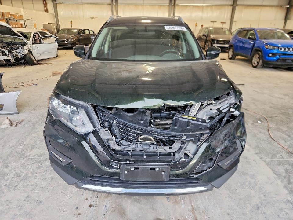 Продаж на аукціоні авто 2018 Nissan Rogue, vin: 5N1AT2MV8JC721899, номер лоту: 69865326