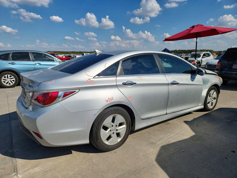 Продажа на аукционе авто 2012 Hyundai Sonata, vin: KMHEC4A40CA022130, номер лота: 69495416