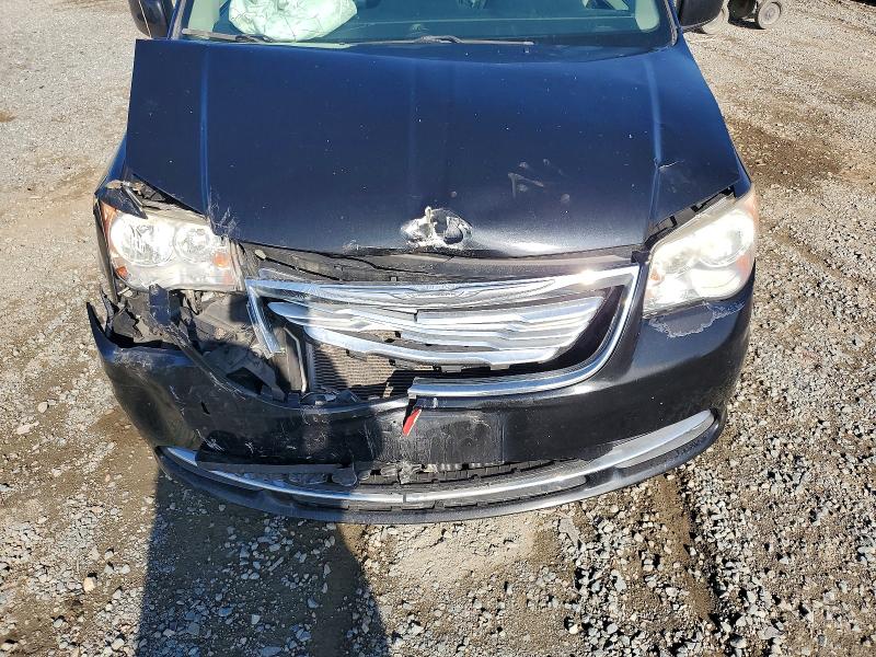 2015 Chrysler Town & Country მანქანა იყიდება აუქციონზე, vin: 2C4RC1BGXFR636731, აუქციონის ნომერი: 70808516